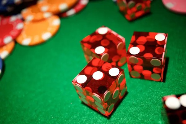 nawartoto mobile app interface showing sportsbook and live-dealer options
